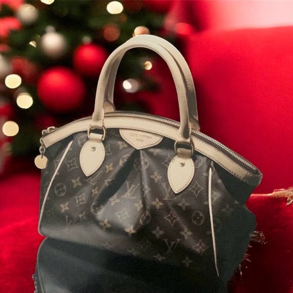 ✨👜 Louis Vuitton Tivoli GM 💎✨ - Picture 1 of 16